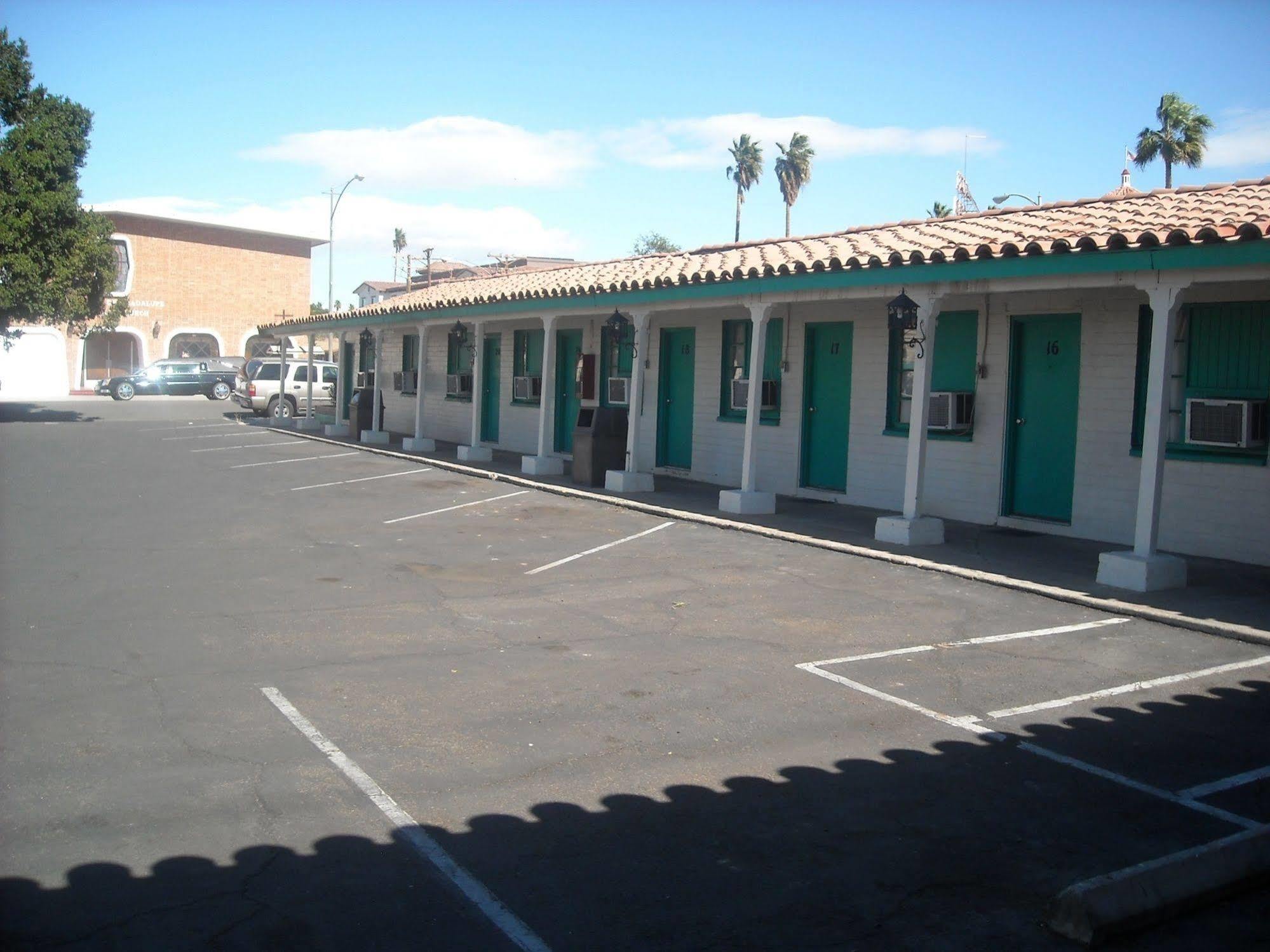 Border Motel Calexico Bagian luar foto