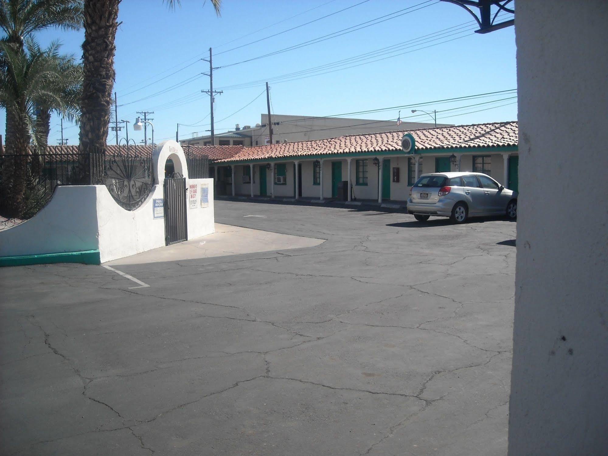 Border Motel Calexico Bagian luar foto