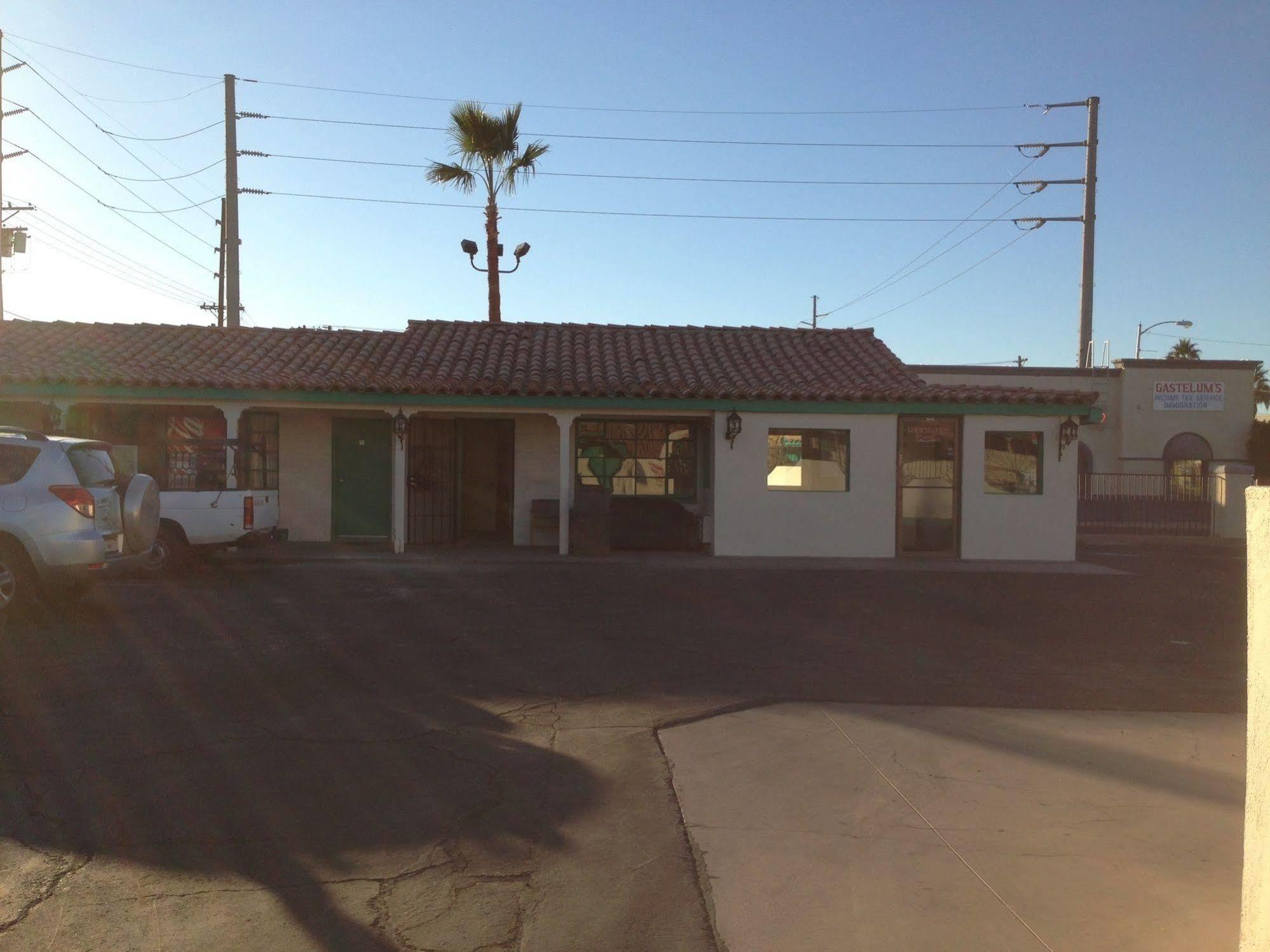 Border Motel Calexico Bagian luar foto
