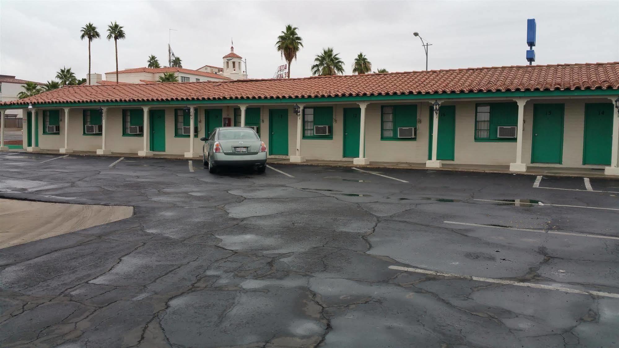Border Motel Calexico Bagian luar foto