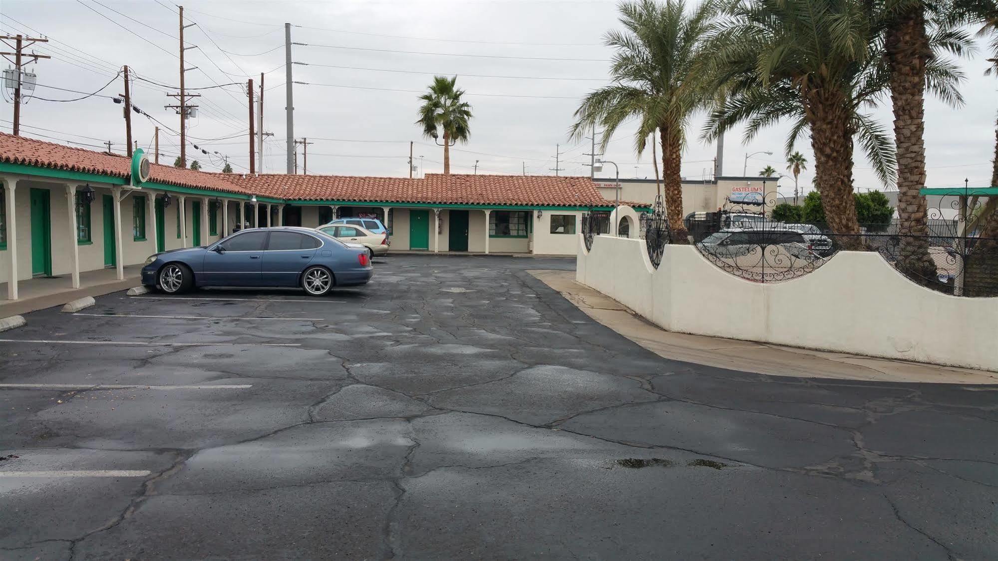 Border Motel Calexico Bagian luar foto